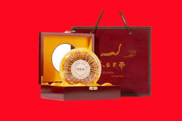 收购资讯:沈阳市浑南回收冬虫夏草是按克吗
